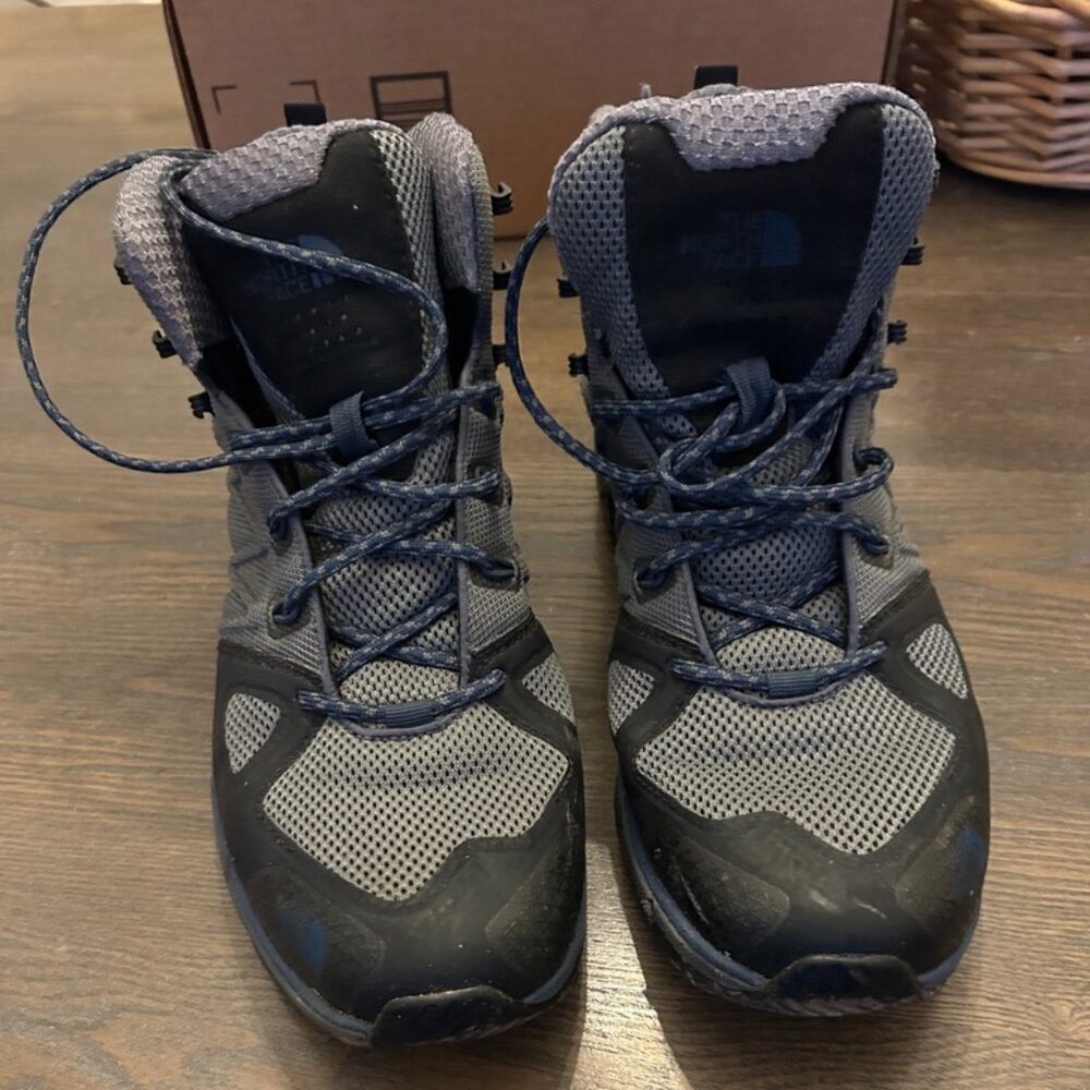 SOLD

The North Face Men's Size 10 Ultra FASTPACK Hiking Boots
